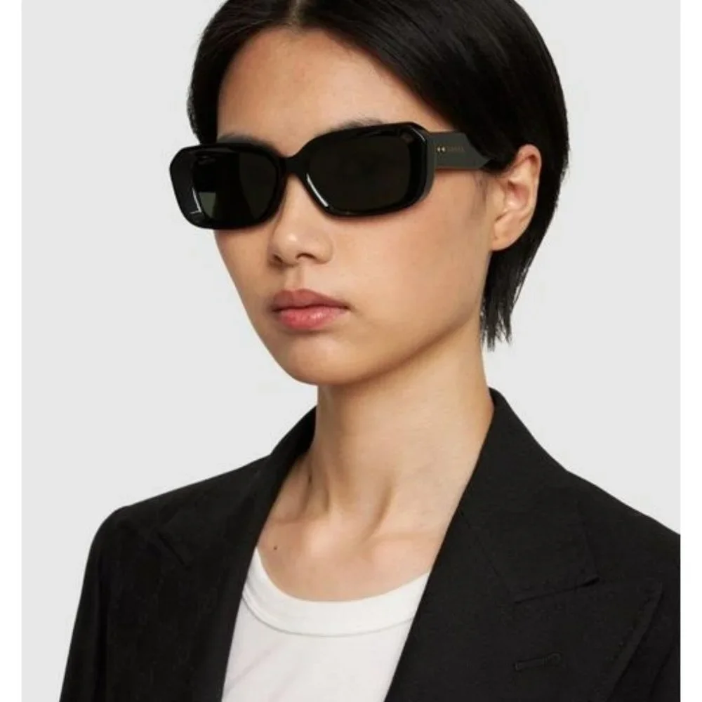 Gucci GG1531SK 001 BRAND NEW Sunglasses Black Grey Unisex Rectangle
